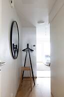 2ndhomes Central 1BR Apartment w Balcony