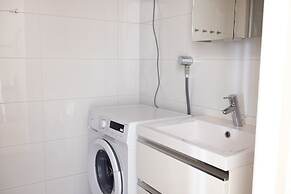 2ndhomes Central 1BR Apartment w Balcony