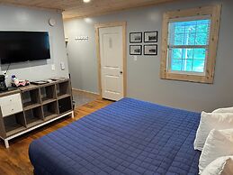 Tuggle's Gap Roadside Inn - Blue Ridge Parkway