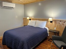 Tuggle's Gap Roadside Inn - Blue Ridge Parkway