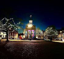 Private Annex, Parking, Wifi, 2mins to J48 A1 M1