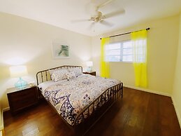 Bayview Regency Apartments By Lowkl