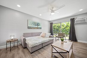 Bayview Regency Apartments By Lowkl