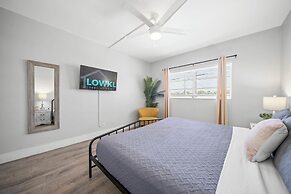 Bayview Regency Apartments By Lowkl