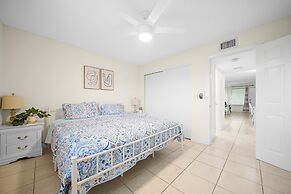 Riverwatch Apartments by Lowkl