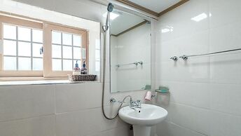 Jeju Motungedoljib Dogchaepension