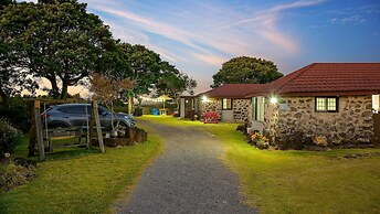 Jeju Motungedoljib Dogchaepension