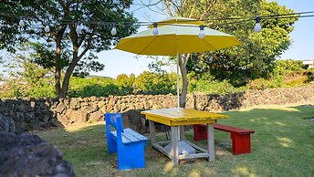 Jeju Motungedoljib Dogchaepension