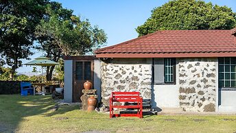 Jeju Motungedoljib Dogchaepension