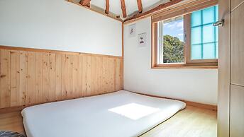 Jeju Motungedoljib Dogchaepension