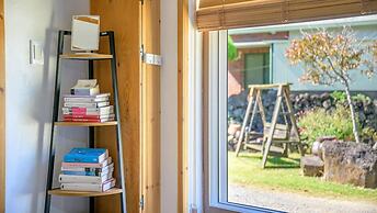 Jeju Motungedoljib Dogchaepension