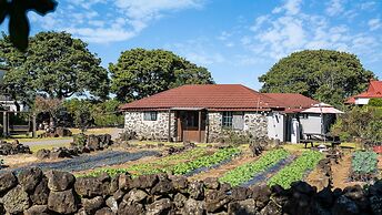 Jeju Motungedoljib Dogchaepension