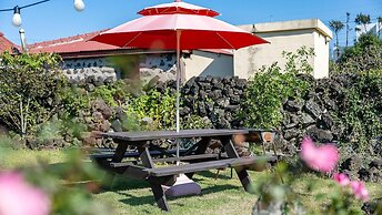 Jeju Motungedoljib Dogchaepension