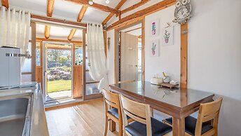 Jeju Motungedoljib Dogchaepension