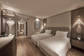 La Siesta Premium Saigon