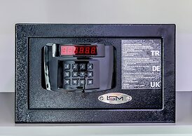 Intercity Airport Hotel