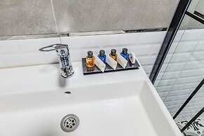 Intercity Airport Hotel