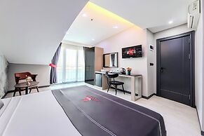 Intercity Airport Hotel