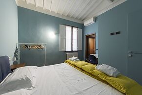 Toscanella 3 Bedrooms by Mmega