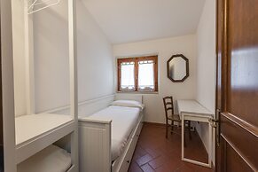 Toscanella 3 Bedrooms by Mmega