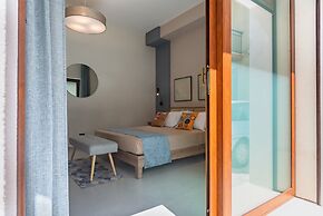 Macramé Suites & Rooms