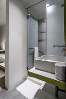 Le ROI Express Paharganj