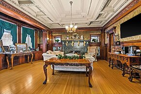 Cotton Mansion