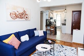 Brand new apt in central Athens