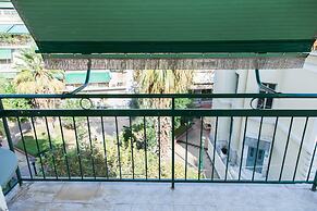 Brand new apt in central Athens