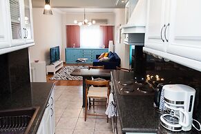 Brand new apt in central Athens