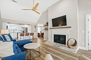 Bay Point Golf Villas by PHG