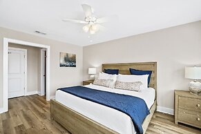 Bay Point Golf Villas by PHG