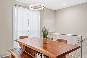 Bay Point Golf Villas by PHG