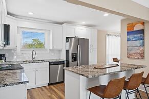 Bay Point Golf Villas by PHG