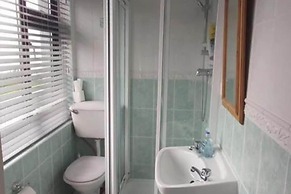 6 Ensuite Bedrooms-sleeps 12-garden-sea & Mtn View