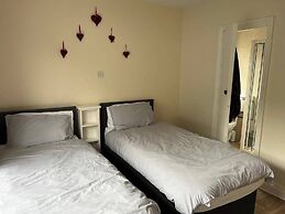 6 Ensuite Bedrooms-sleeps 12-garden-sea & Mtn View