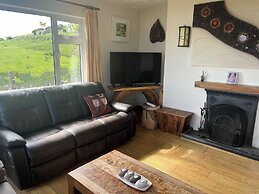 6 Ensuite Bedrooms-sleeps 12-garden-sea & Mtn View