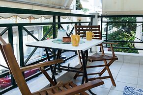 Cozy apt in Peristeri near Metro station