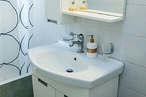 Cozy apt in Peristeri near Metro station