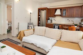 Cozy apt in Peristeri near Metro station