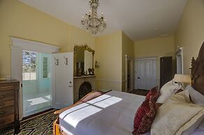 The Inn at Cedar Grove