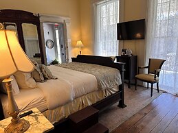 The Inn at Cedar Grove