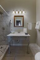 The Inn at Cedar Grove