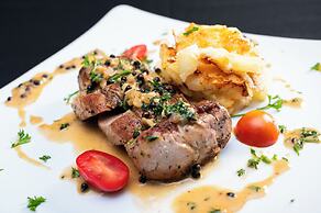 The Inn at Cedar Grove