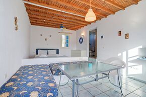 Cycladic Ornos Apt. Near Mykonos Town