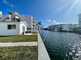 Casa Canal at Eastern Shores