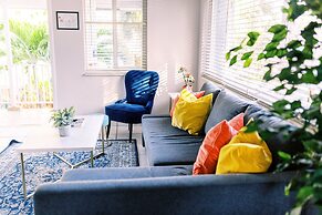 Galleria Apartments by Lowkl