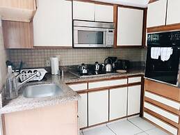 Galleria Apartments by Lowkl