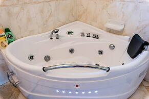 Villa Belezza With Pool, Split - Kastel Gomilica