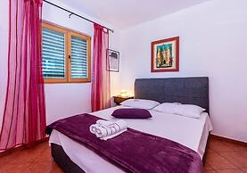 Villa Belezza With Pool, Split - Kastel Gomilica